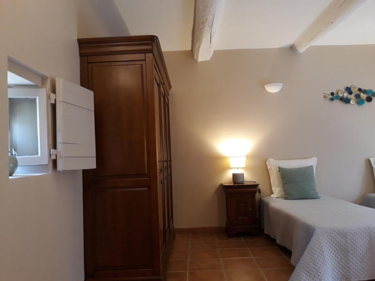 Le Mas Des Vergers Salon-de-Provence Zewnętrze zdjęcie